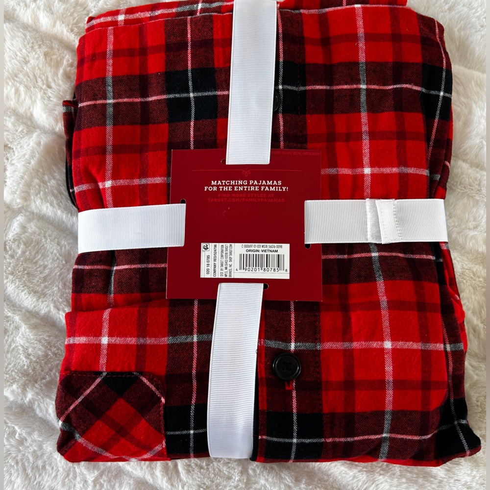 Wondershop Red and Black Plaid Pajama Set - Picture 2 of 2
